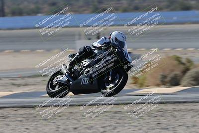 media/Nov-16-2025-Race Pace (Sun) [[8c5fa54630]]/Verified Riders/3-Turn 14 (1045am)/